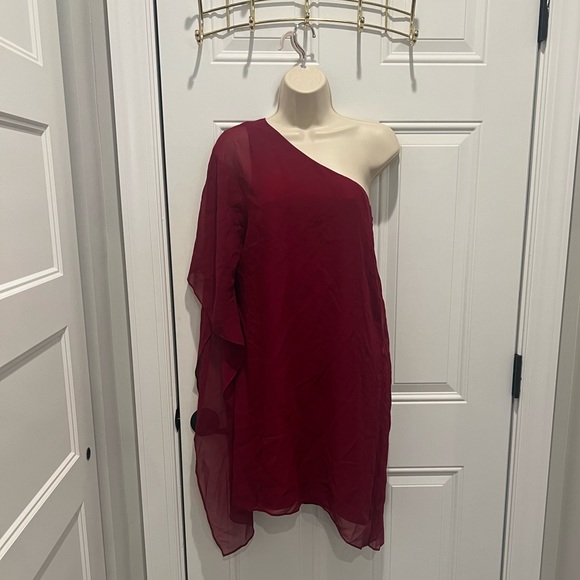 EUC! BCBGMaxAzria Alana Gown - Picture 4 of 16